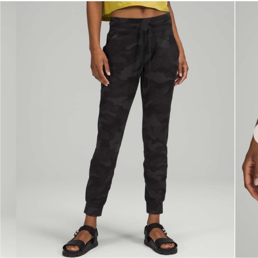 Lululemon Camouflage Black Dark Jogger Pants sz 8